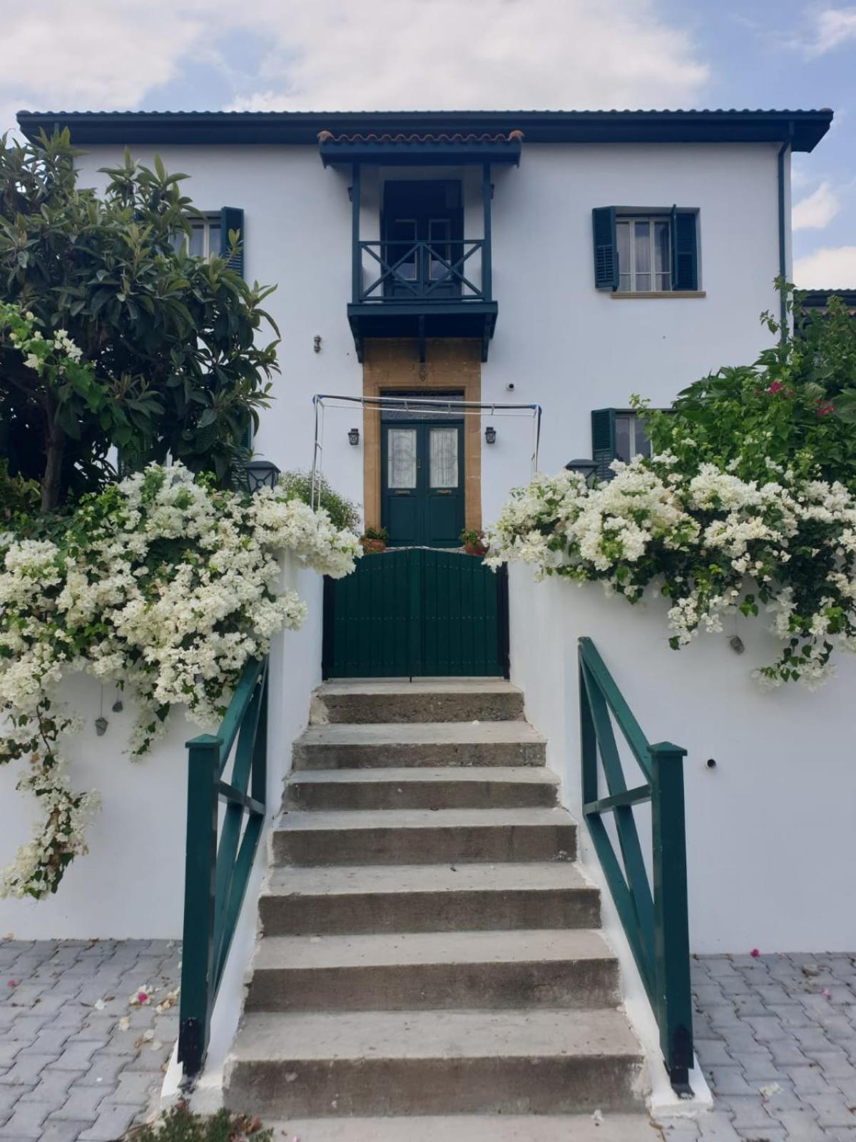 Dervise Mehmet Guest House Lefka  Exterior foto